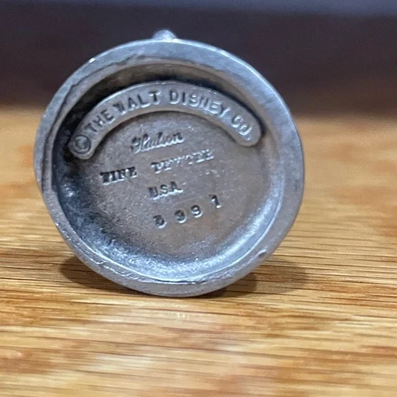 Disney Donald and Daisy Duck Hudson fine pewter figurines - Picture 4 of 5